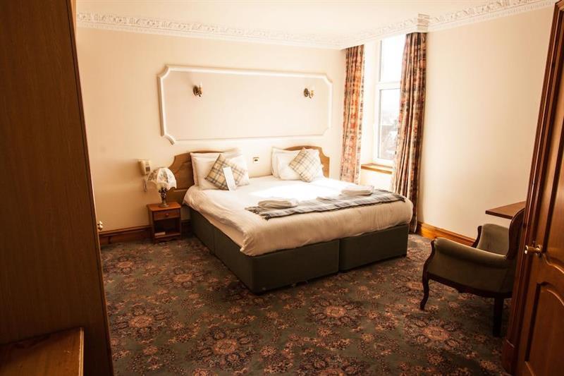 קינגוסי Duke Of Gordon Hotel מראה חיצוני תמונה