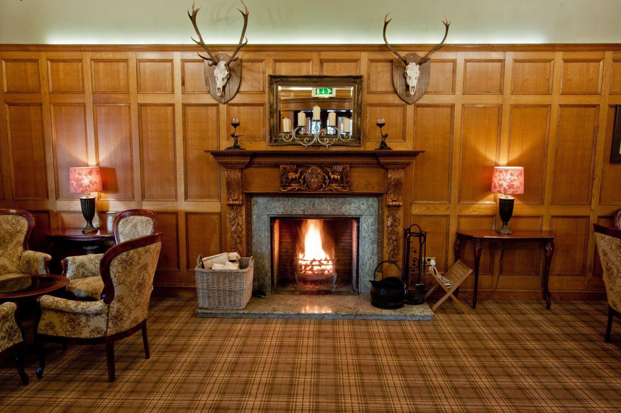 קינגוסי Duke Of Gordon Hotel מראה חיצוני תמונה